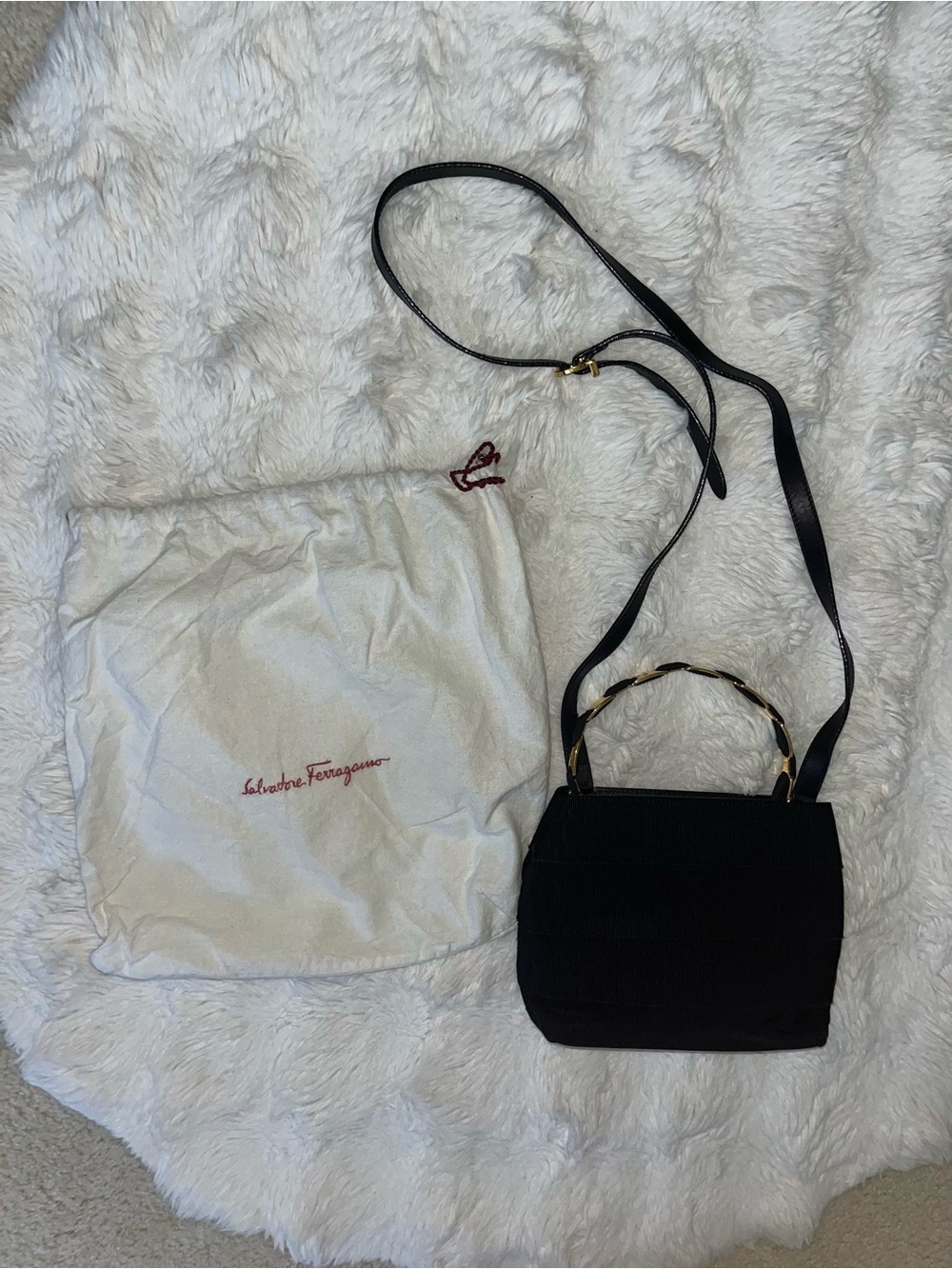 ✨Vintage 90s Salvatore Ferragamo Black Grosgrain Vara Link Mini Bag Crossbody - Picture 2 of 7